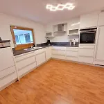 Das.arnolds | Whirlpool | Pool | Bergblick Apartment Berchtesgaden